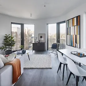 Apartment The Eight Shoreditch, London