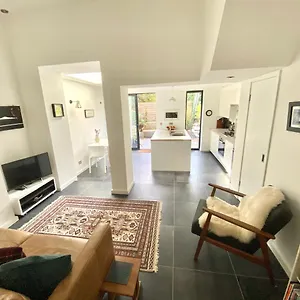 Apartment Stunning With Garden In The Heart Of Hackney, East, London